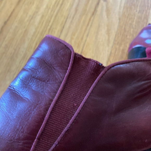 3/$10 Joan & David Circa Dark Red Heeled Square Toed Booties, size 7.5 - Picture 3 of 7